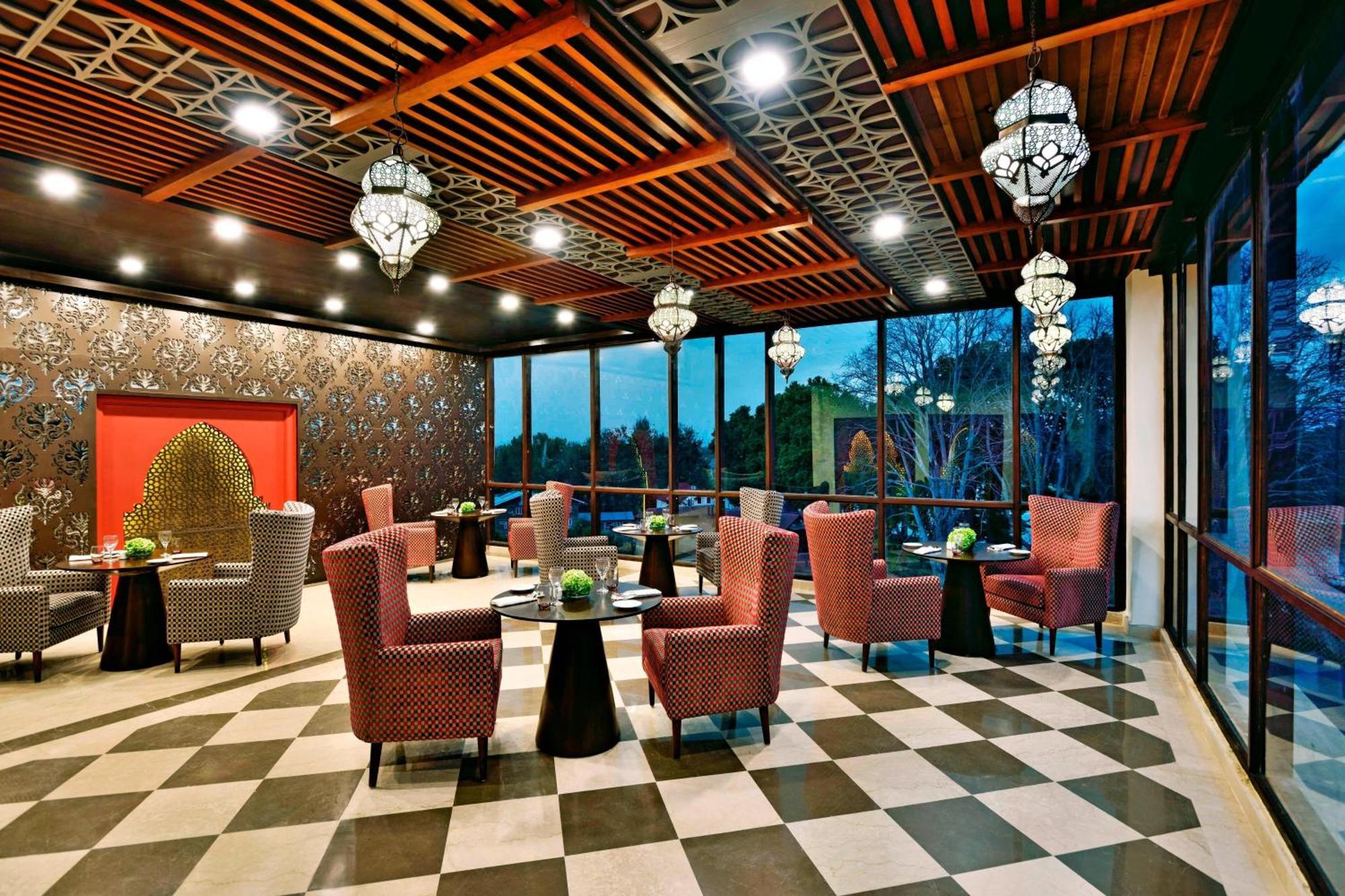Four Points By Sheraton Srinagar Ngoại thất bức ảnh